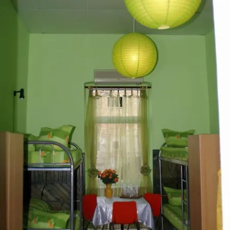 Center Hotel 2*